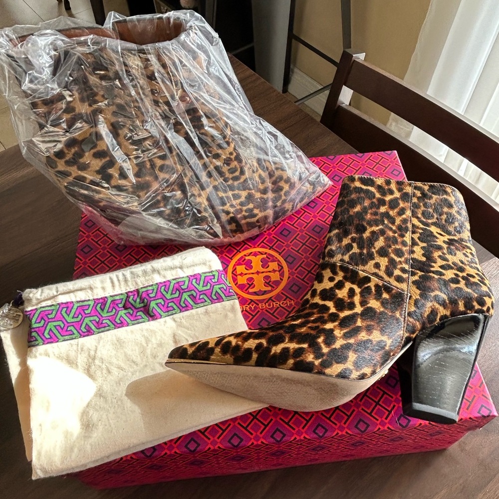 Tory Burch Boots